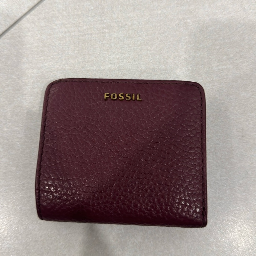 Fossil wallet